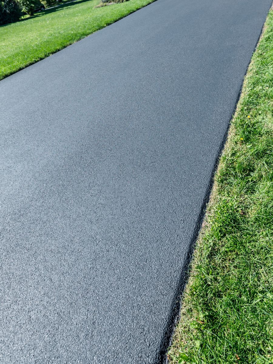 Residential tarmac driveway